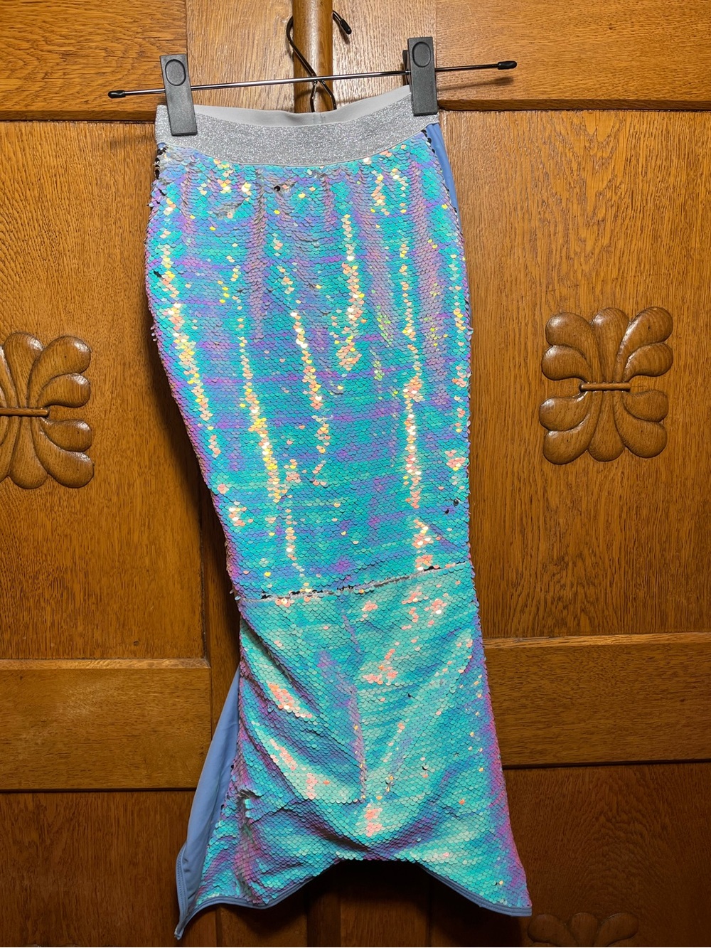 Shade Critters — Paillette Mermaid Tail Cover — Youth XS 4/5 — Iridescent Sequin